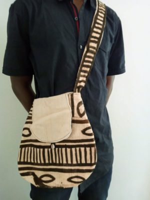 Sac en bandoulière en tissu bogolan